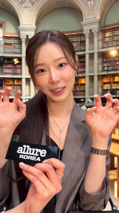 이시안 wearing PB040-2N